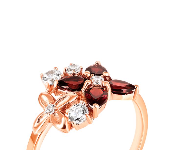 Золотое кольцо с гранатом и фианитами (к661пр): недорого